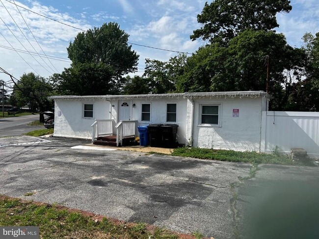 Building Photo - 484 Harrison Ave