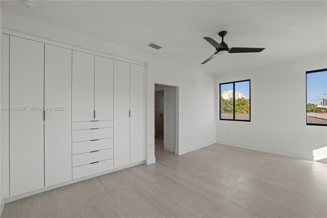 Building Photo - 3187 SW 23rd St