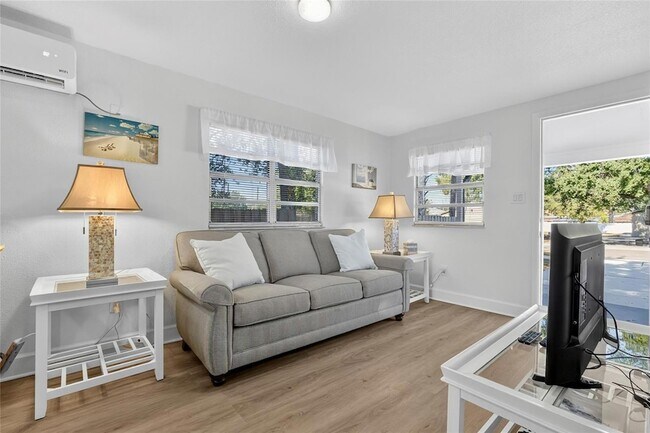 Building Photo - 4214 W Ohio Ave