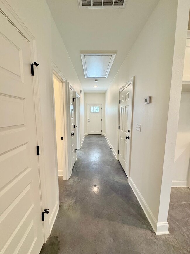 Building Photo - 2BD/2BA Townhome for Lease in Denham Springs! The Cottages at Beaver Creek