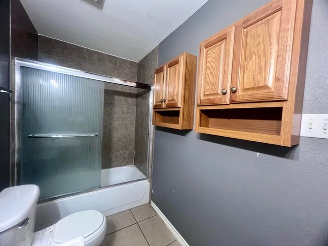Building Photo - 11110 Revilla Dr