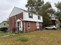 Building Photo - 1601 E 4th St