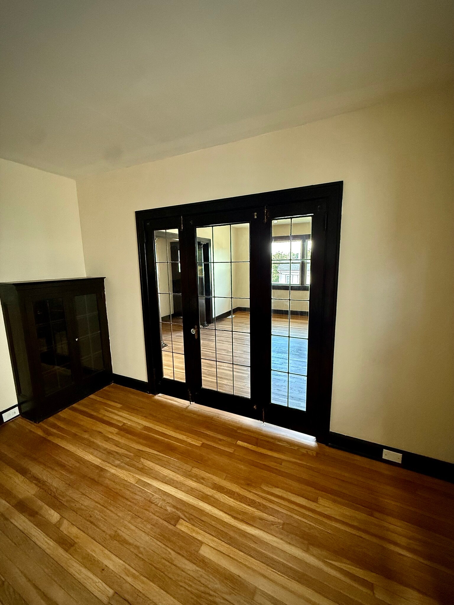 Dining Room - 2024 Perrysville Ave
