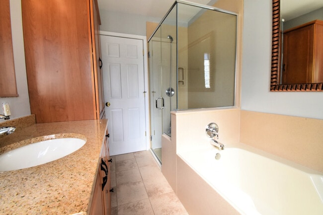 Building Photo - 22 N Kenilworth Ave