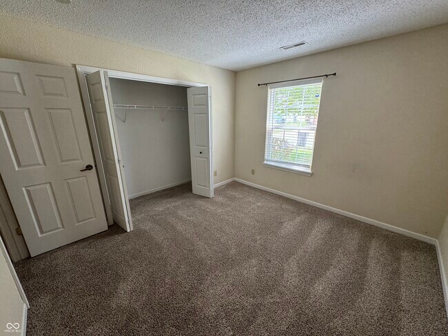 Building Photo - 7644 Scatter Woods Ln