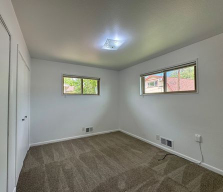 Building Photo - Spacious 4 bedroom home in Westminster! Av...