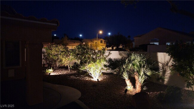 Building Photo - 8985 McLeod Dr