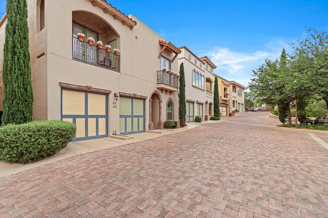 Building Photo - 6350 Escondido Dr