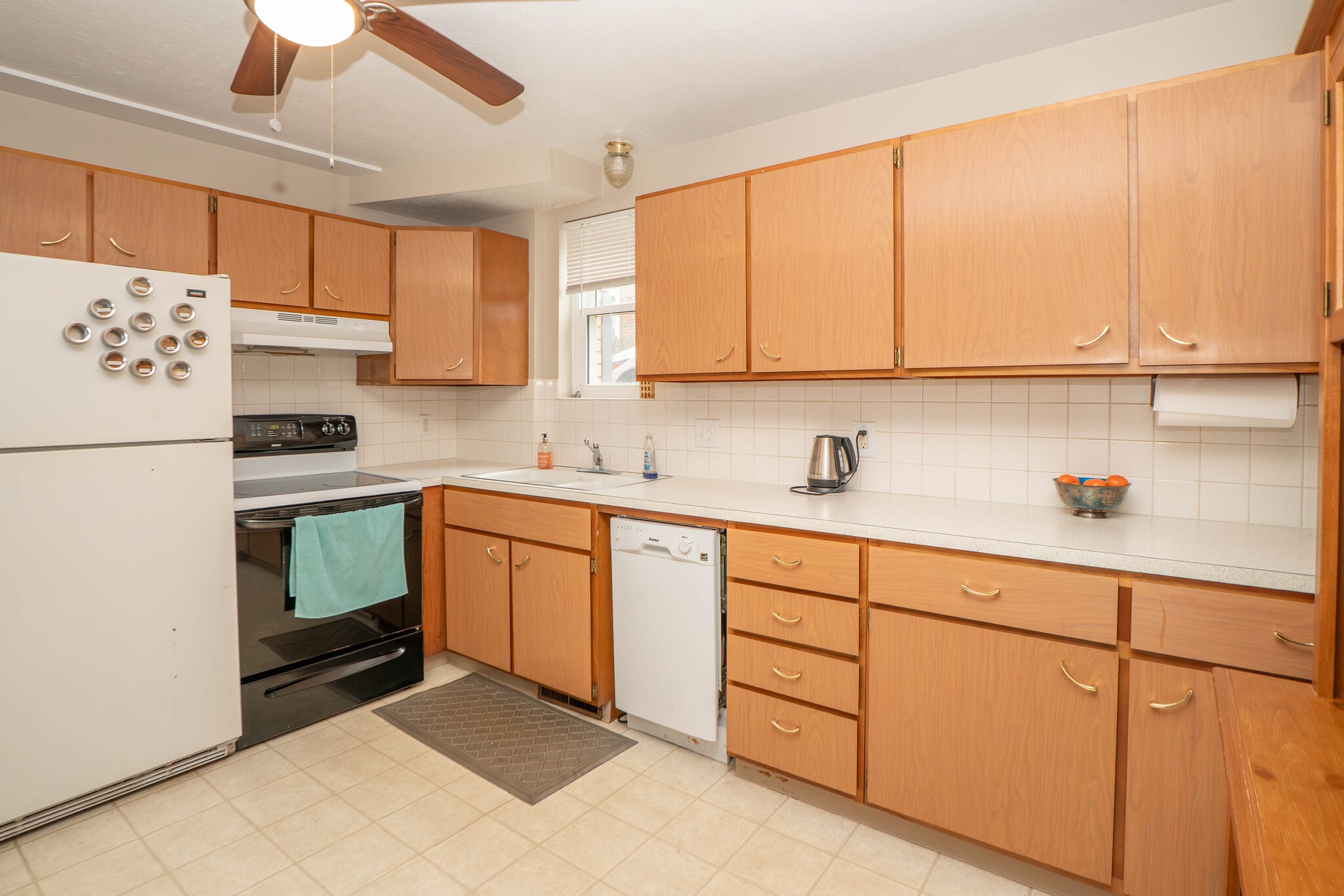 Building Photo - 1753 Cromwell Dr