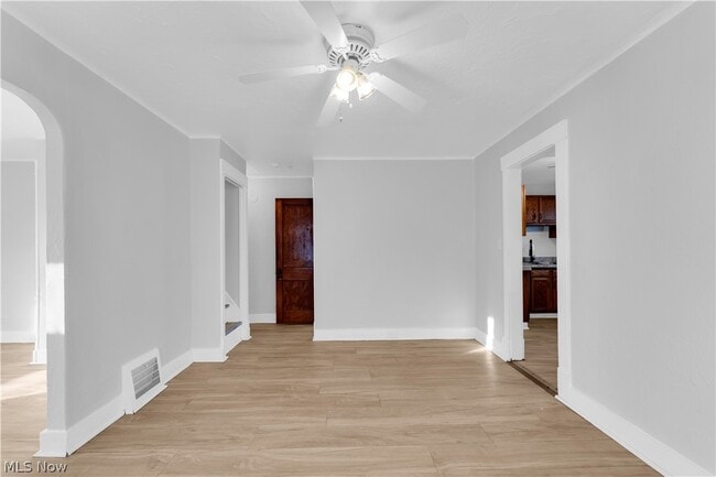 Building Photo - 1145 E 167th St