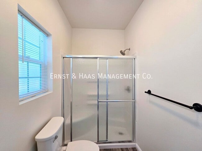 Building Photo - 4169 Country Club Dr