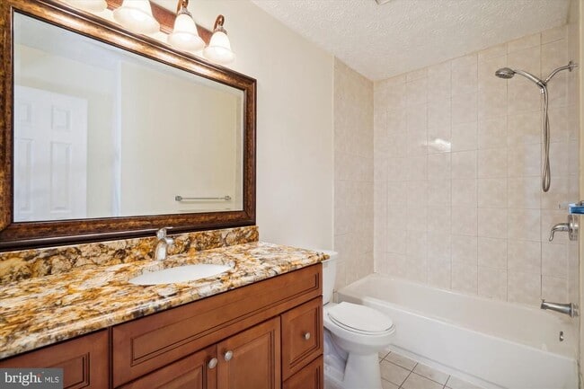 Building Photo - 6101 Hoskins Hollow Cir