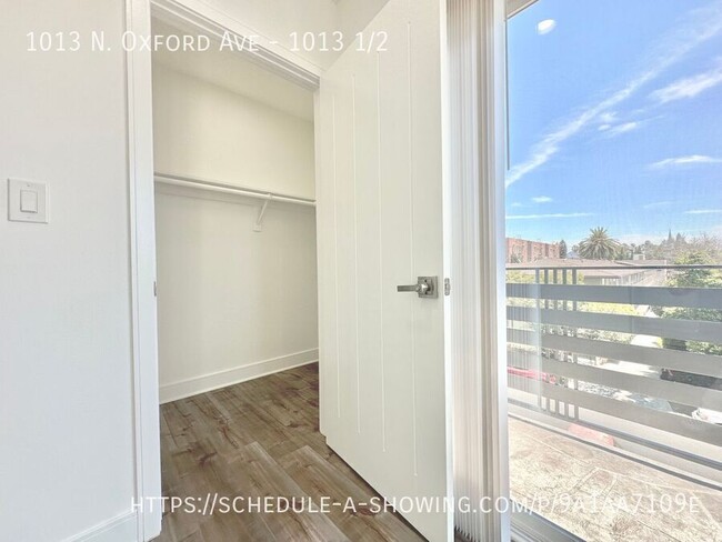 Building Photo - Beautiful new modern 3 story townhome 3 Be...