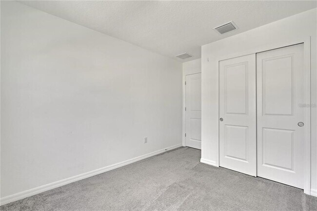 Building Photo - 6313 Willowside St