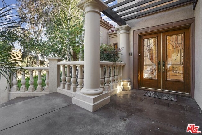 Building Photo - 19 Ranchero Rd