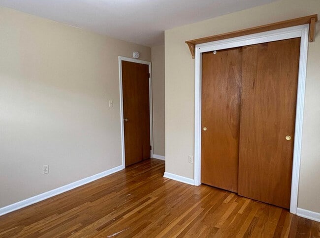 Building Photo - 8610 35th Ave