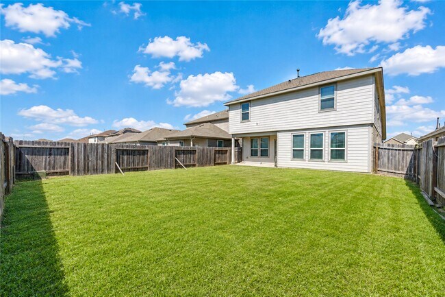 Building Photo - 5511 Downie Draw Ranch Trail