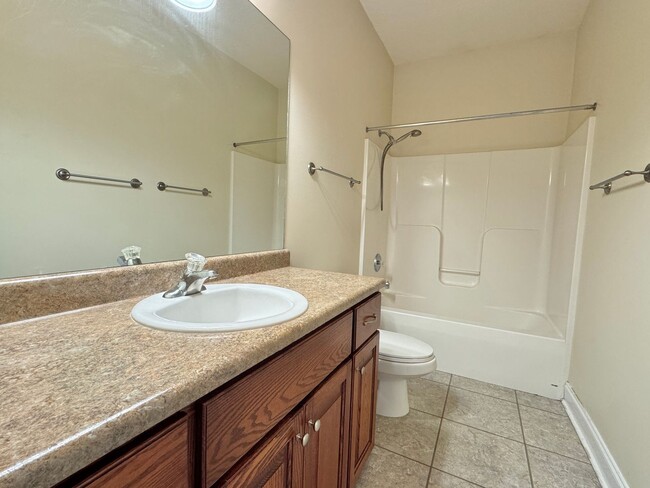 Building Photo - COMING LATE FEBRUARY 2026! (Pet Friendly)