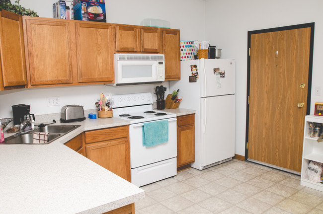 Building Photo - Westport Center Apartments
