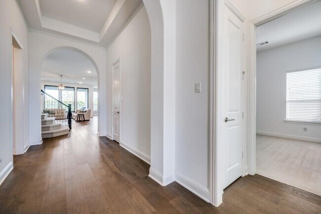 Building Photo - 3970 Sweet Clover Dr