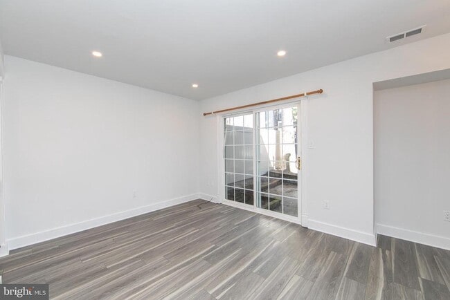 Building Photo - 363 Barton Run Blvd