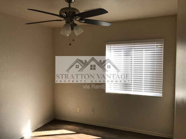 Building Photo - 2643 S 84th Gln