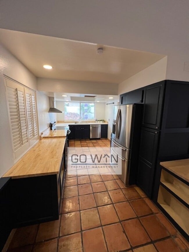 Building Photo - 4 Bed/ 2 Bath - House Tempe