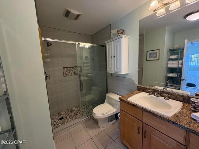 Building Photo - 2100 W Beach Dr