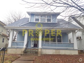 Building Photo - Beautiful 2 bedroom 1 bathroom house with ...