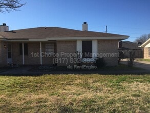 Building Photo - 7704 Jennifer Ln
