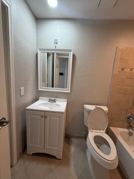 Building Photo - 14855 Easingwold Dr