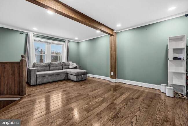 Building Photo - 104 Barksdale Pl