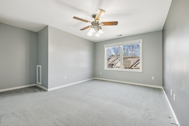 Building Photo - 38 Brighton Park Way