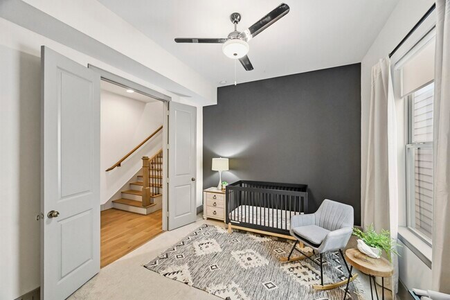 Building Photo - 523 W 25th St