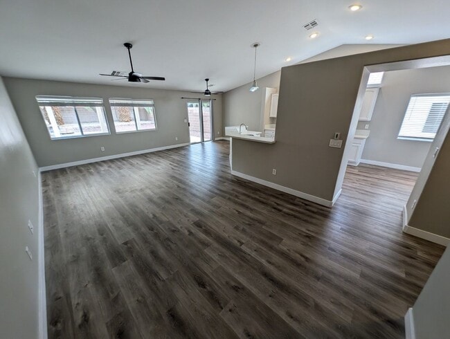 Building Photo - 8040 Villa Rosarito St