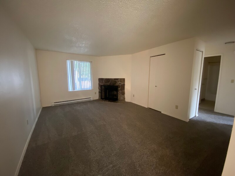 Building Photo - 1700 Blankenship Rd