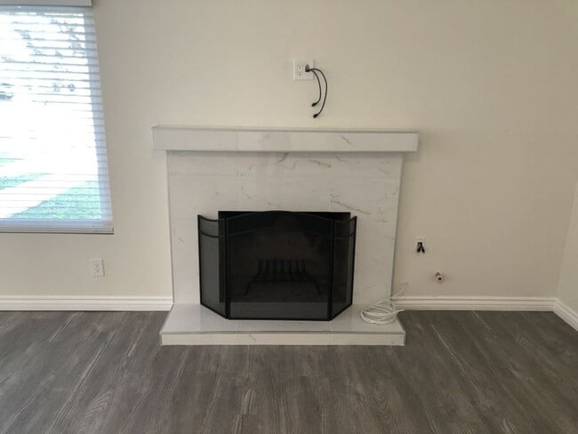 Building Photo - 1930 E Kirkwood Ave