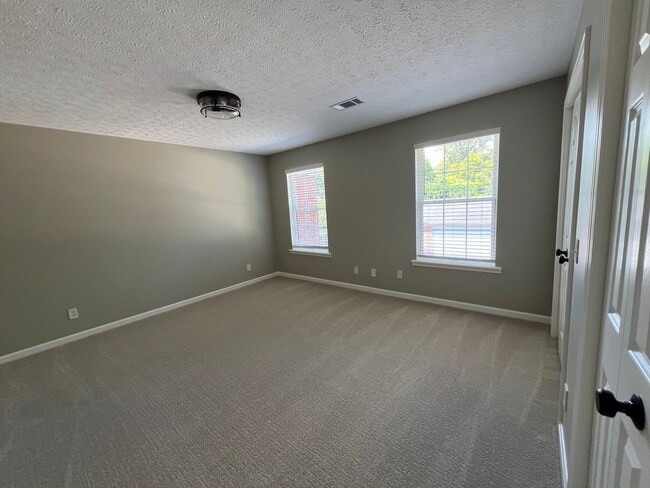 Building Photo - 514 N 2nd St