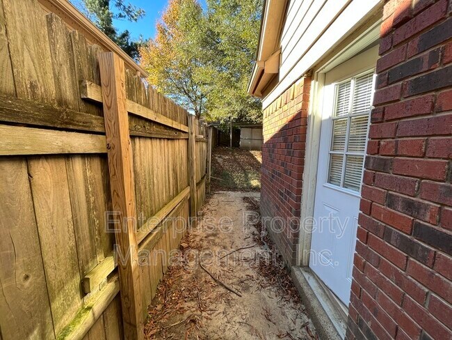 Building Photo - 3061 Ultragreen Ln