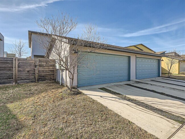 Building Photo - 8801 Whitter Dr