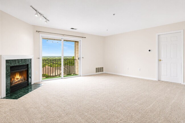 Building Photo - 1636 King Ct
