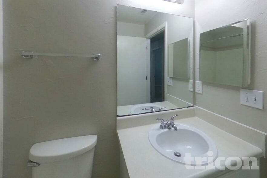 Building Photo - 1078 Woodson Hammock Cir