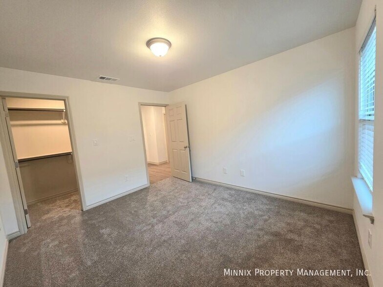 Building Photo - 1328 Bajada St