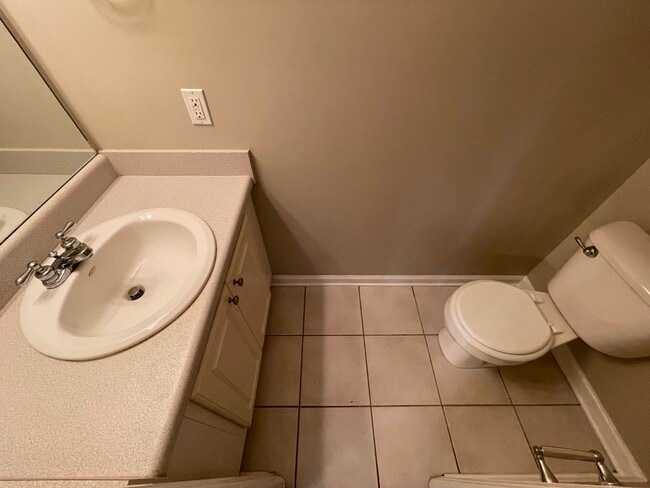 Building Photo - Courtyard Subdivision!!