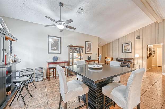 Building Photo - 21631 Park Villa Dr