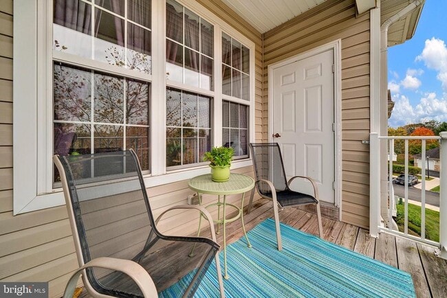 Building Photo - 60 Kyle Way