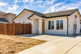 Building Photo - 21261 Golden Hills Blvd