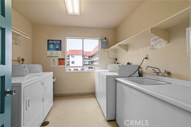 Building Photo - 3939 E