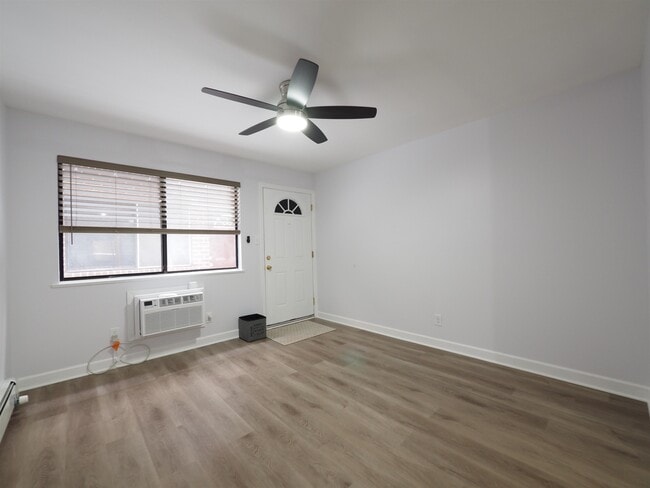 Building Photo - 78 69th St