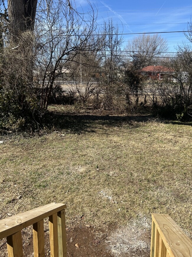 Building Photo - 2317 Doris Ave